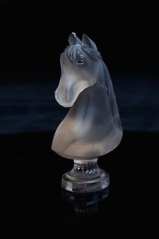Blank seal in the shape of knight chess-piece — image 1