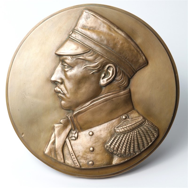 Relief plate of the admiral Nahimov. — image 1
