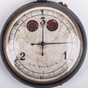 Rare military WWI Aviator's stopwatch for engine start — image 2