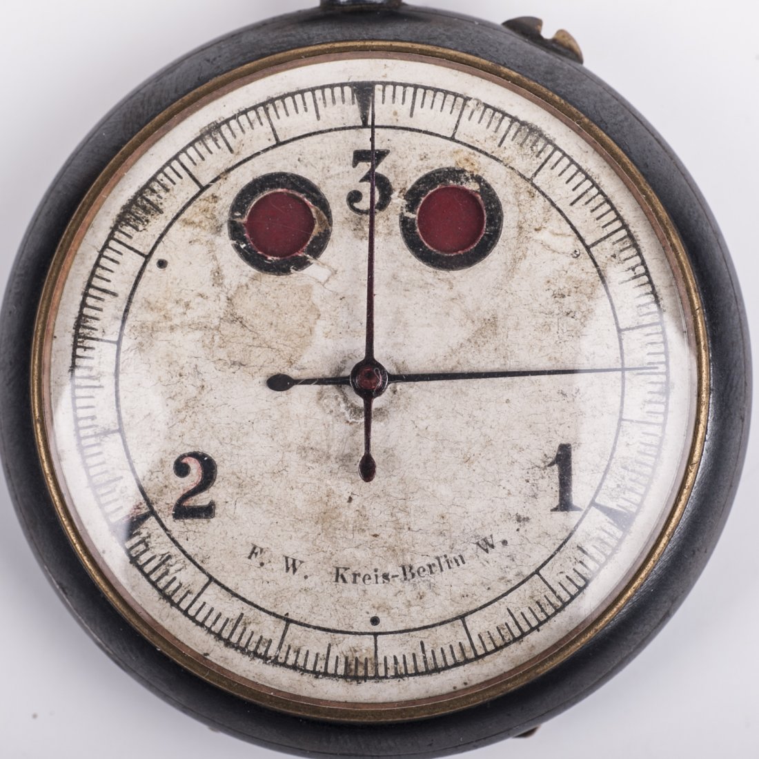 Rare military WWI Aviator's stopwatch for engine start — image 2