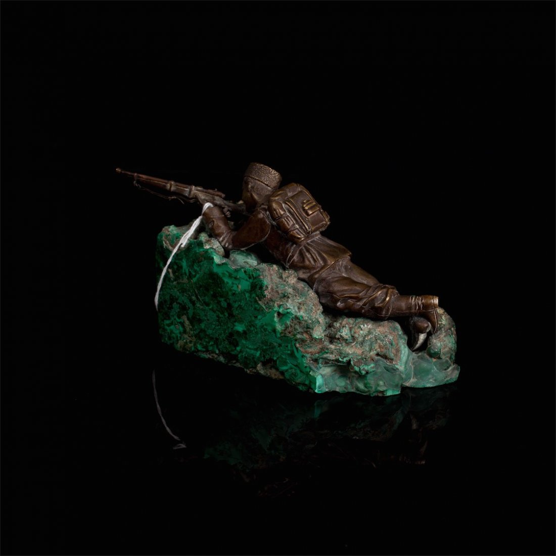 Russain bronze "In the Gunsight". — image 3