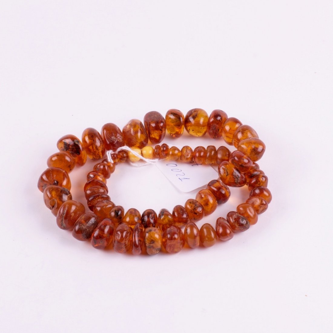 Antique amber necklace. — image 2