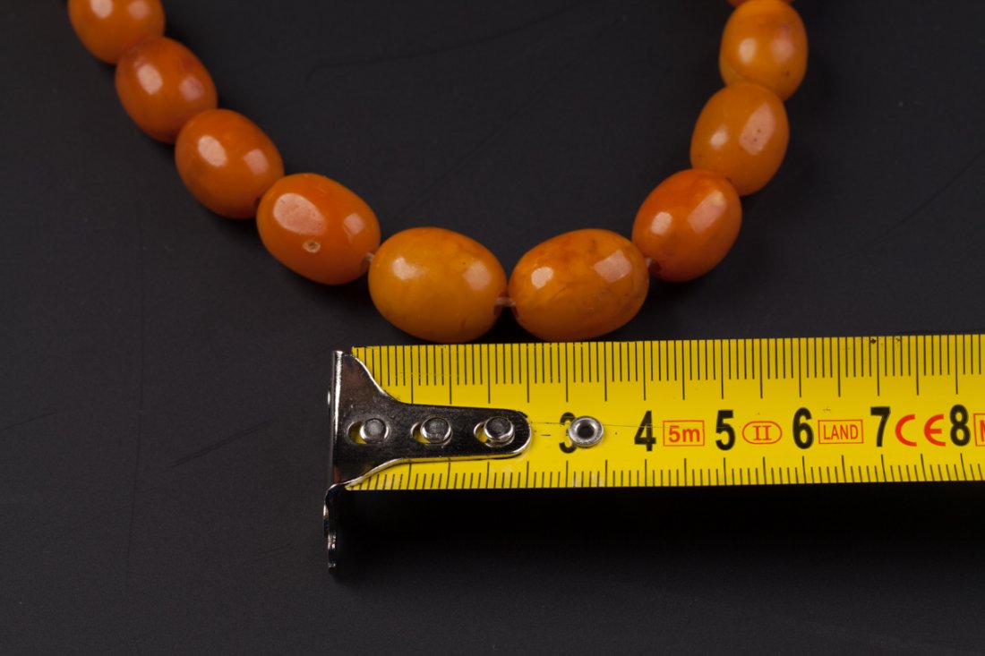 Antique amber necklace. — image 2