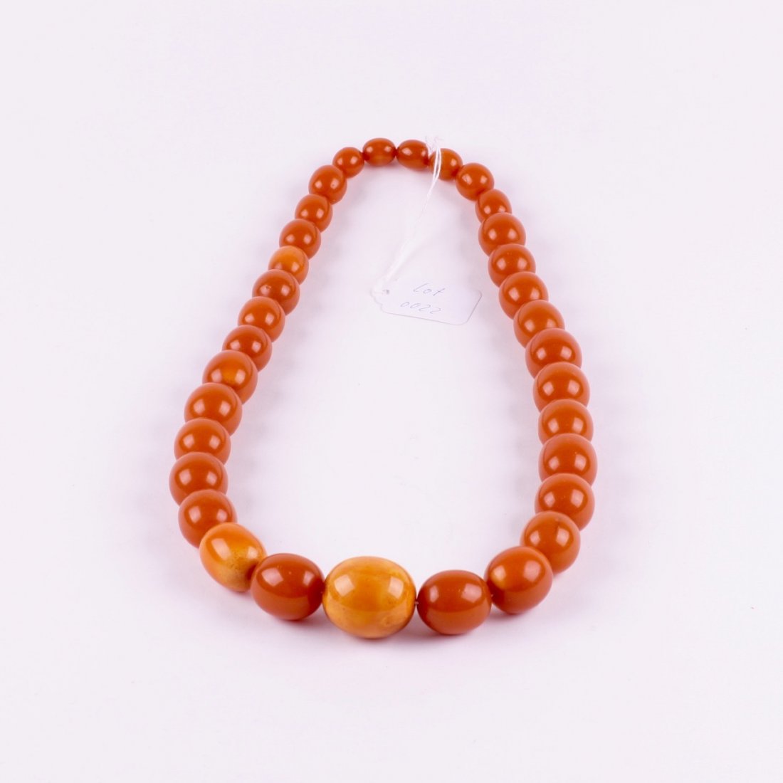 Antique amber necklace. — image 1
