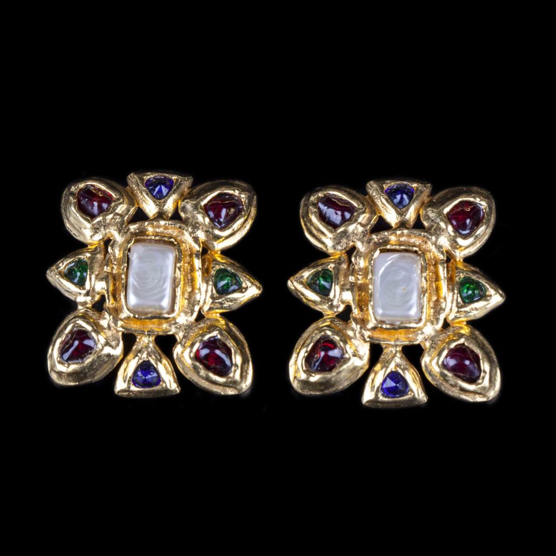 Chanel earclips with gripoix glass — image 1