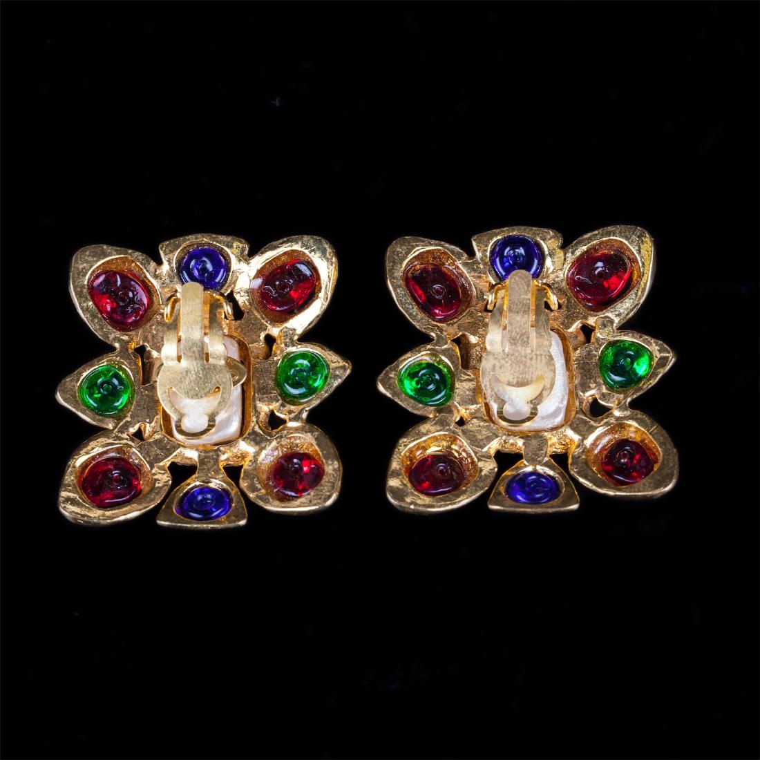 Chanel earclips with gripoix glass — image 2