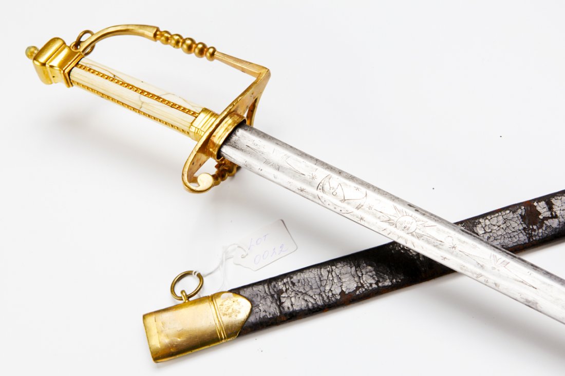 English navy sword. — image 6