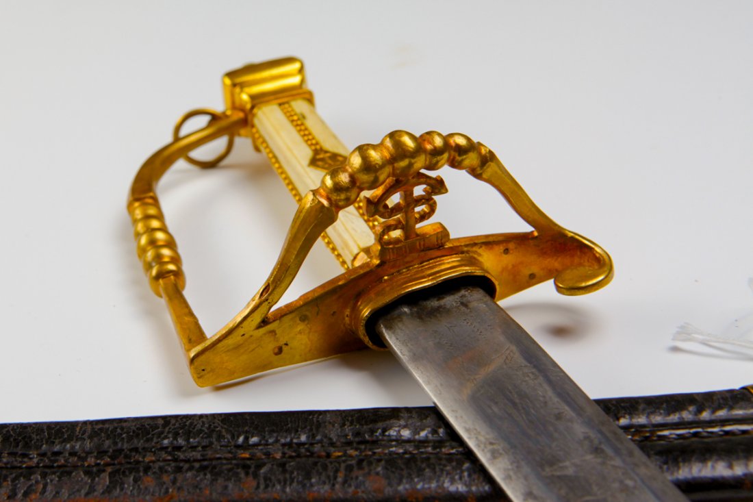 English navy sword. — image 9