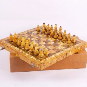 Amber chess. — image 1