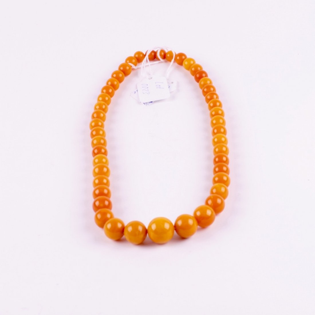 Antique amber necklace. — image 2
