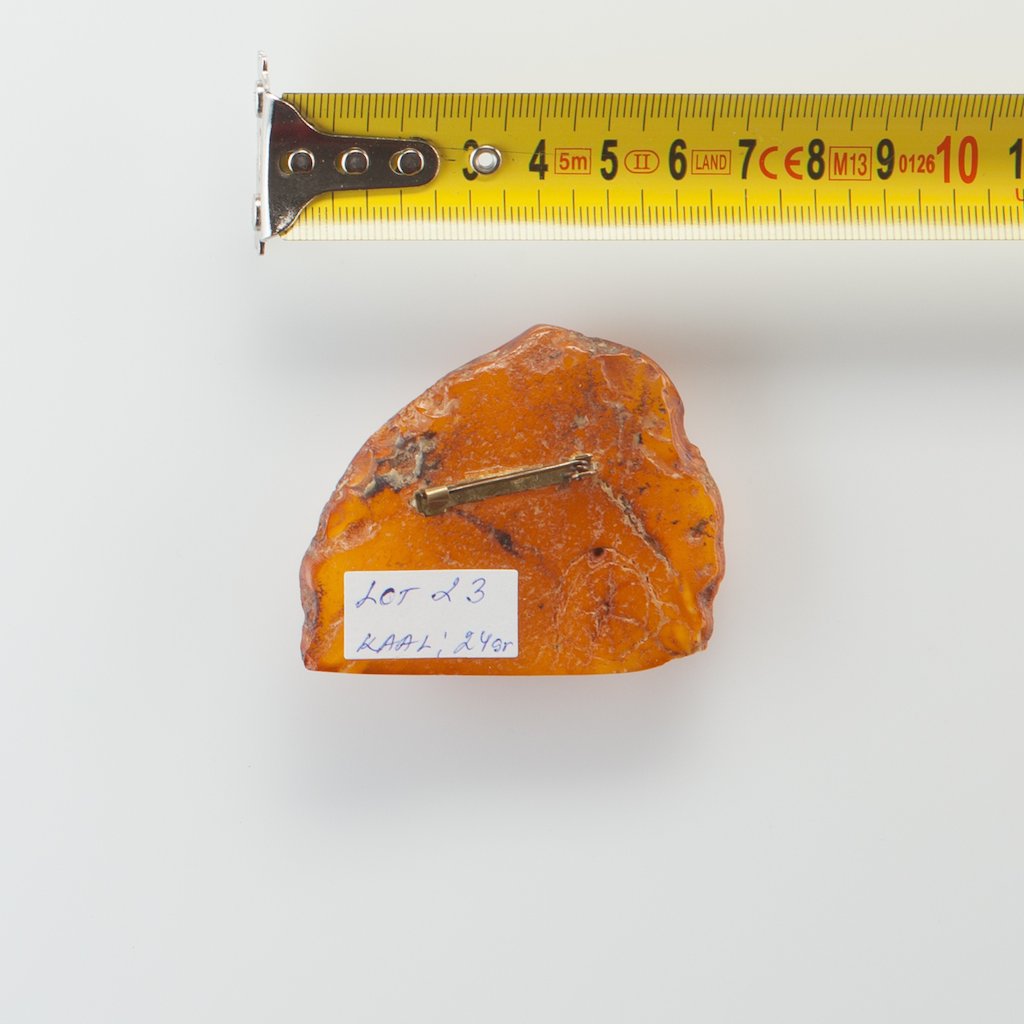 Natural Baltic Amber brooch. — image 2