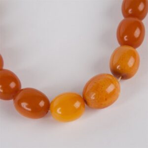 Antique amber necklace. — image 2