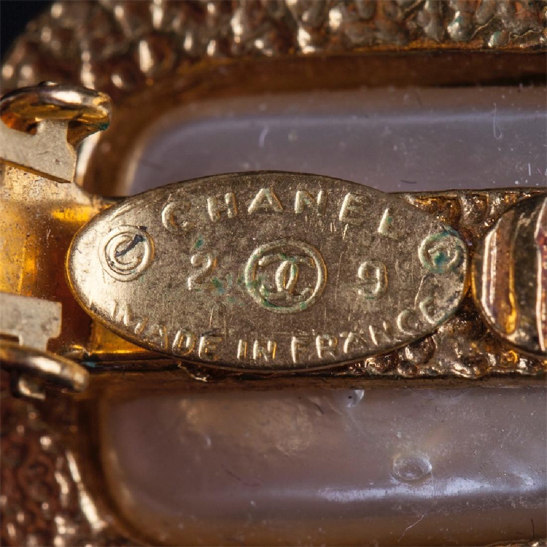 Chanel earclips with artificial pearls. Season 29. 1992 — image 3