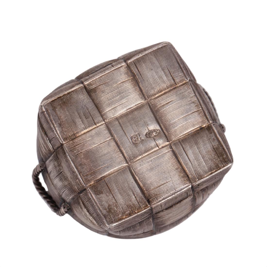 Russian silver-gilt trompe l'oeil salt cellar — image 3