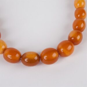 Antique amber necklace. — image 2