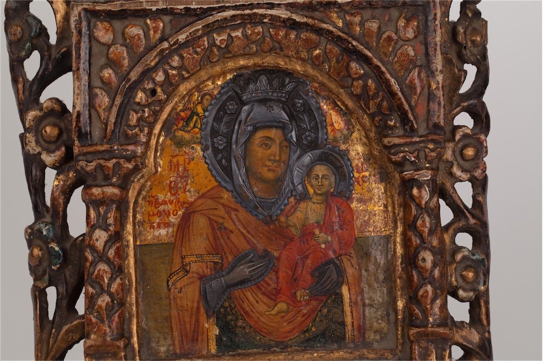 Greek icon of Mother of God of Hodegetria in figural — image 2