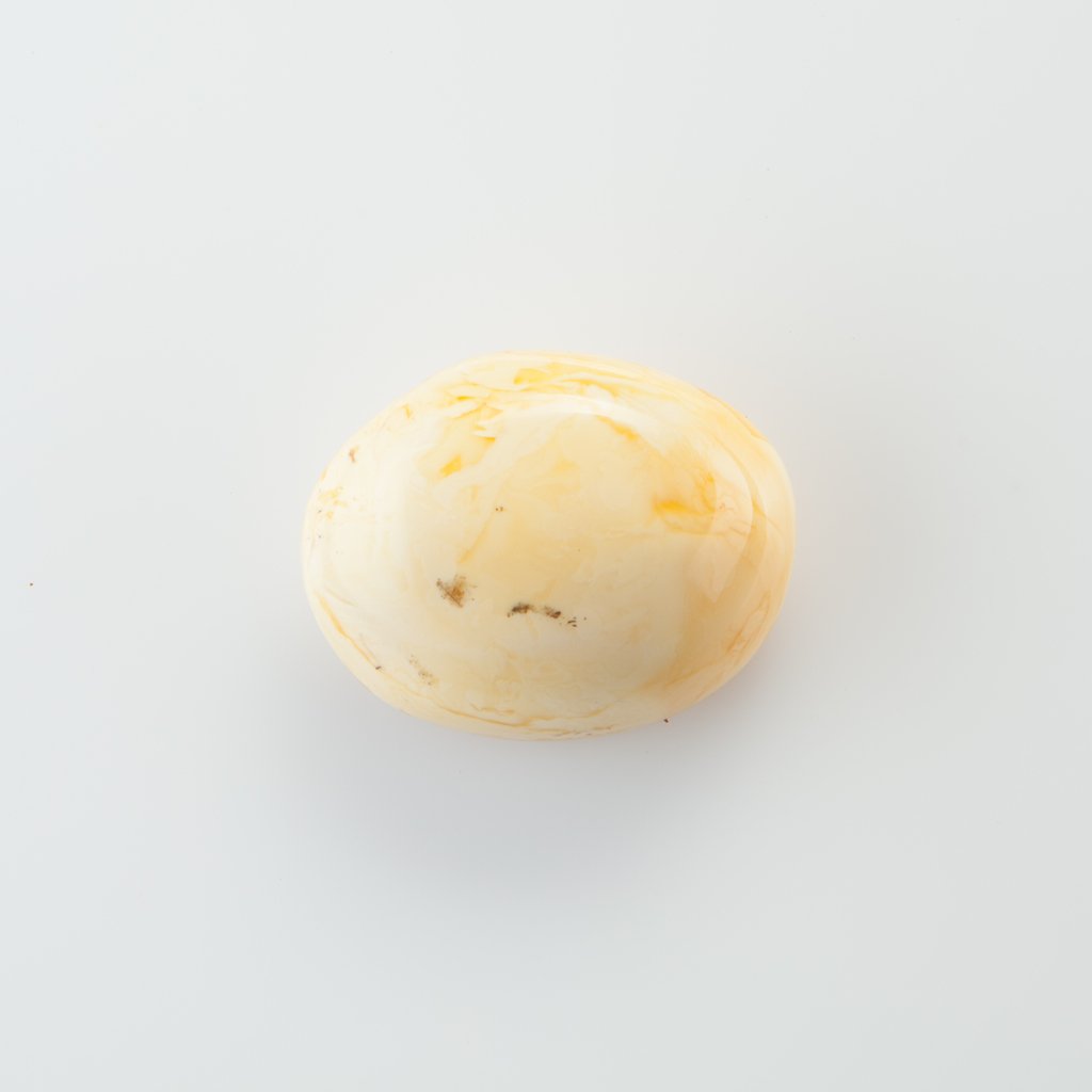 Natural Baltic Amber brooch. — image 1