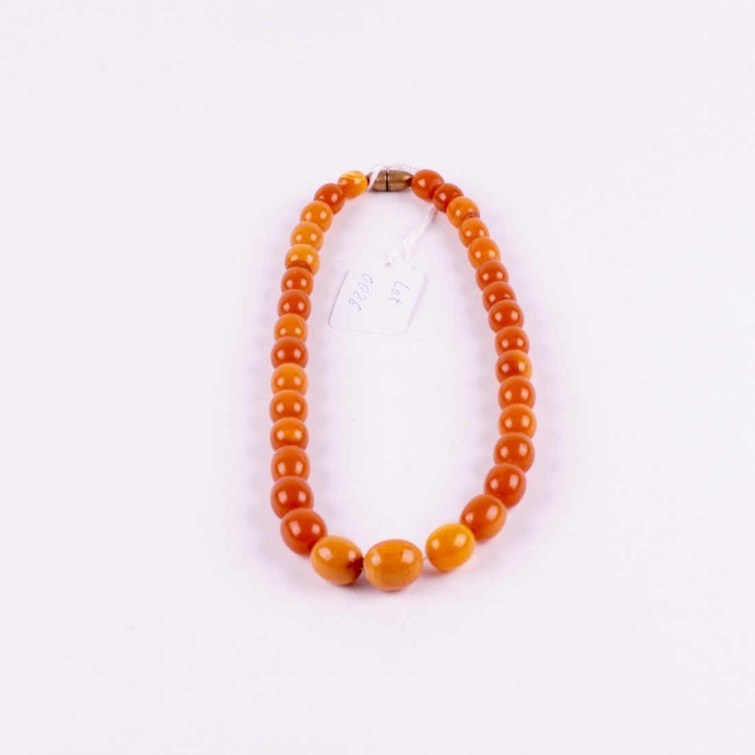 Antique amber necklace. — image 1
