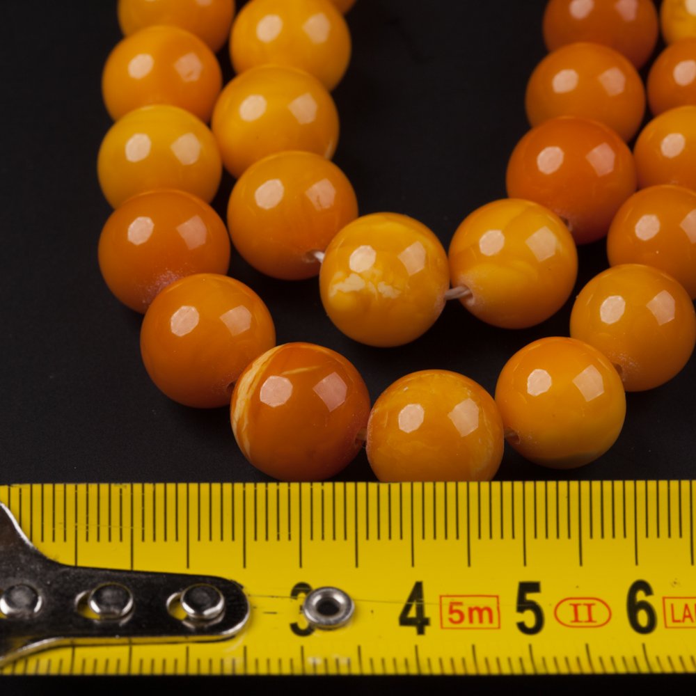 Antique amber necklace. — image 5