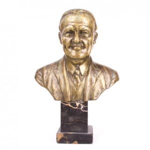Bronze bust by Sergey Zelikson — image 1