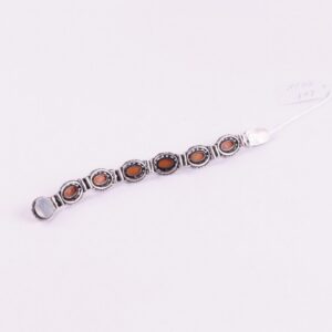 Hand bracelet with amber. — image 4