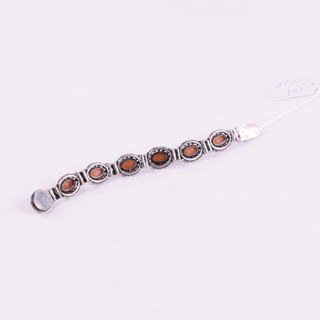 Hand bracelet with amber. — image 4