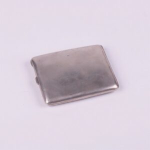 Silver cigarette case. 900 proof. — image 2