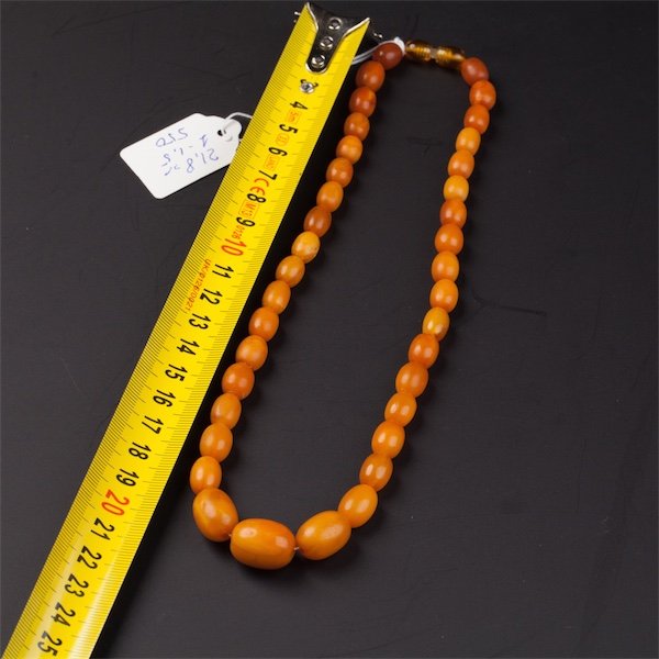 Antique amber necklace. — image 2