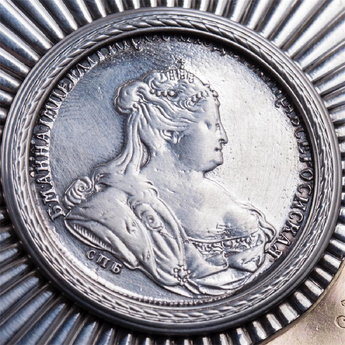 Neoclassical silver humidor by A. Wakeva — image 4