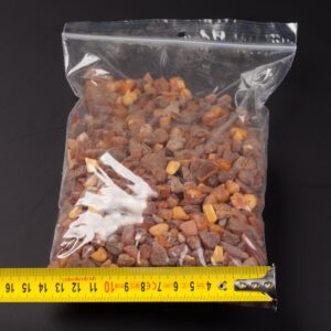Set of antique amber stones. — image 2