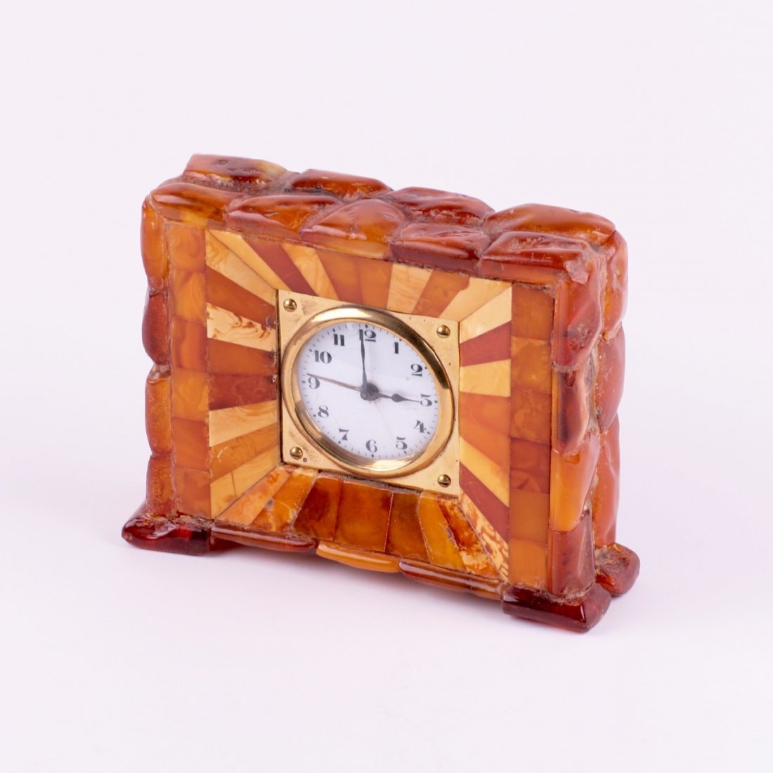 Desk clock with amber and alarm. — image 1