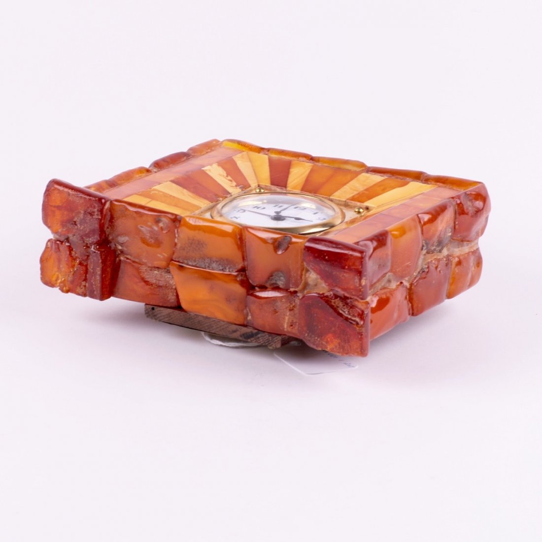 Desk clock with amber and alarm. — image 7