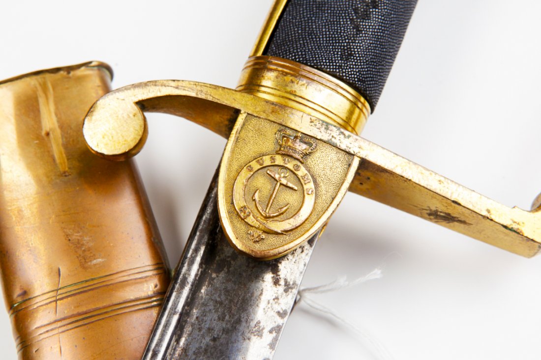 Extremely rare English navy customs sword. — image 4