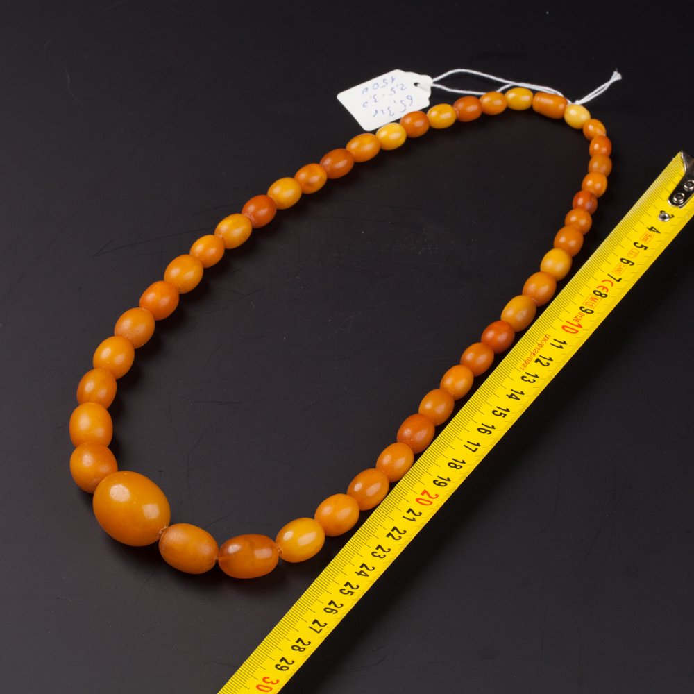 Antique amber necklace. — image 2