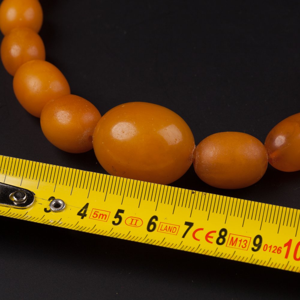 Antique amber necklace. — image 3