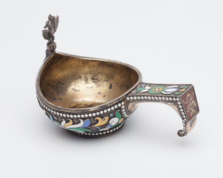 Russian kovsh with Russian Imperial emblem. — image 4