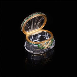 Snuff-box. K. Hahn and makers mark of K. Blank. — image 1