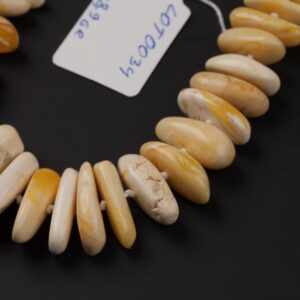 Antique amber necklace. — image 4