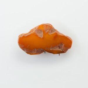 Natural Old Baltic Amber brooch. — image 1
