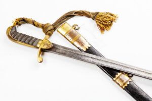 English navy sword. — image 1
