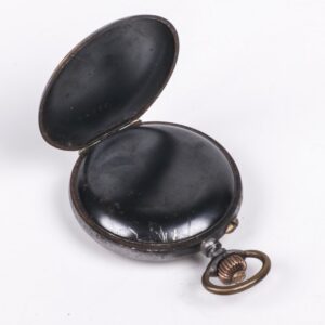 Metal chronograph pocket watch — image 5