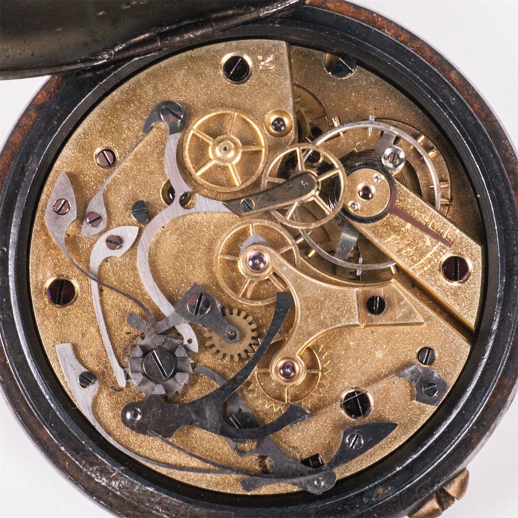 Metal chronograph pocket watch — image 8