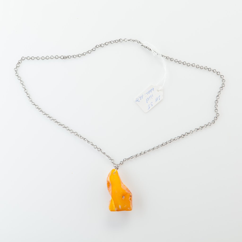 Natural Old Baltic Amber pendant on chain. — image 1