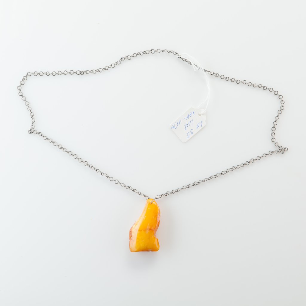 Natural Old Baltic Amber pendant on chain. — image 2