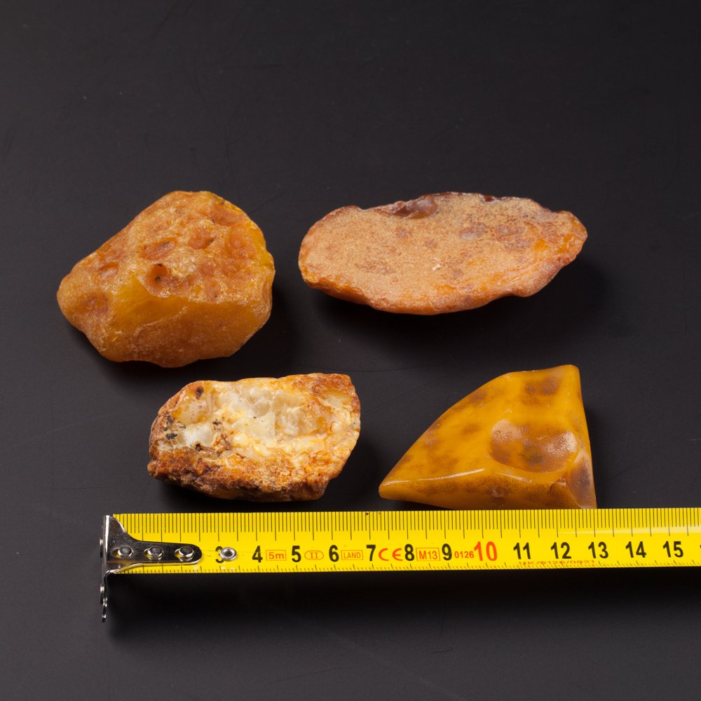 Set of antique amber stones. — image 2