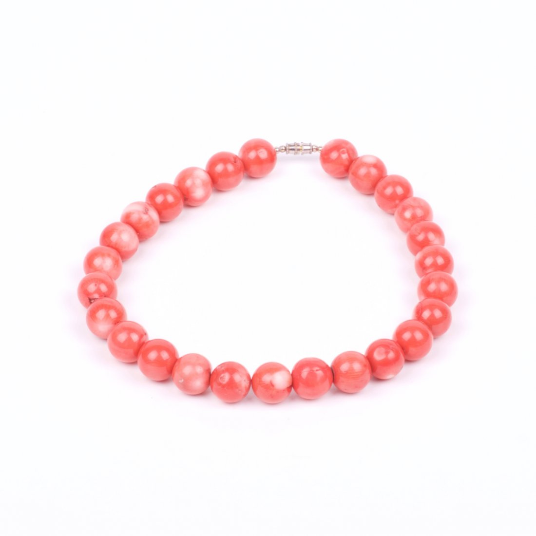 Rose coral necklace. — image 1