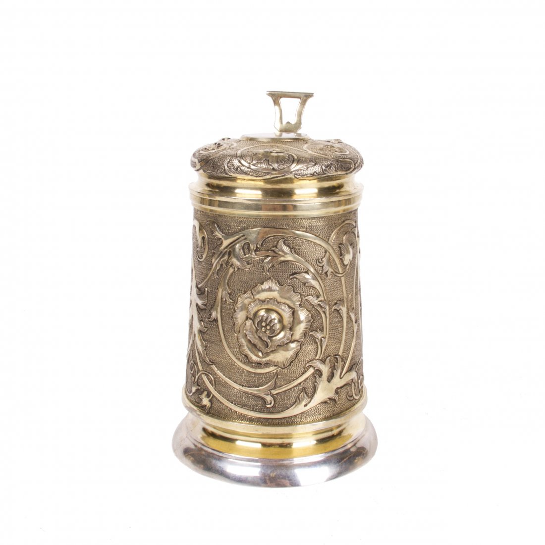 Massive silver-gilt tankard with floral decor — image 2