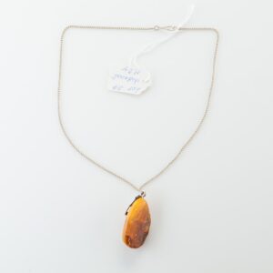 Natural Old Baltic Amber stone pendant. — image 1