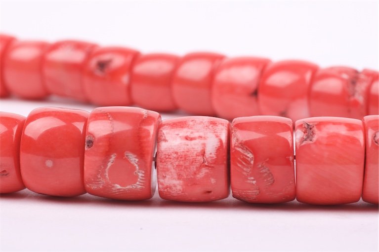 Rose coral necklace. — image 3