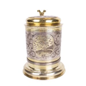 Russian silver-gilt and engraved cup — image 2